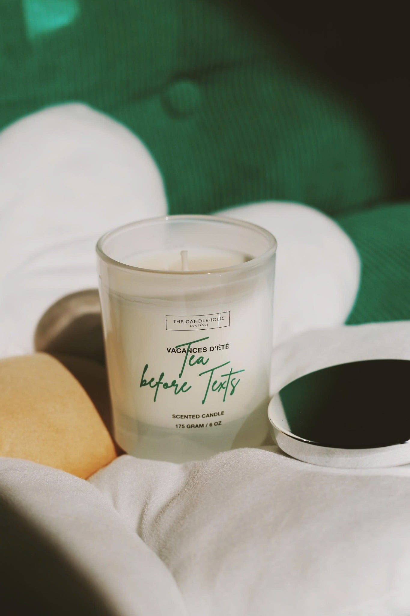 Nến Candleholic Tea Before Texts